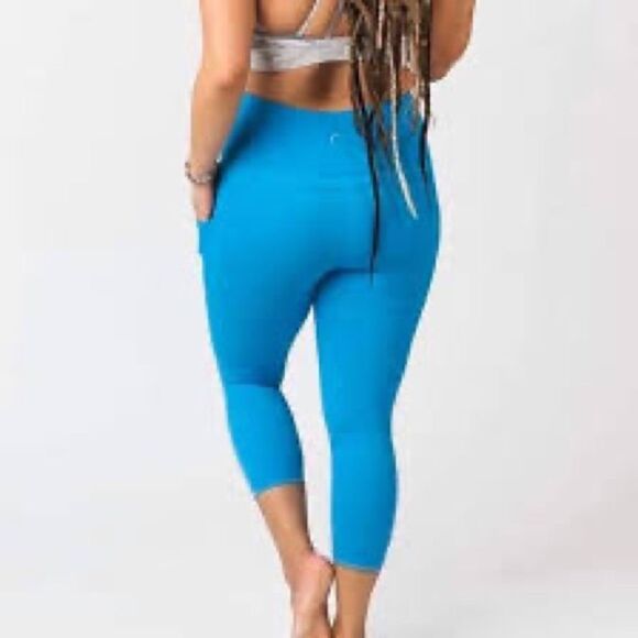 Zyia Active Light N Tight Hi-Rise Crop 17” Leggings Royal Blue - Picture 3 of 11